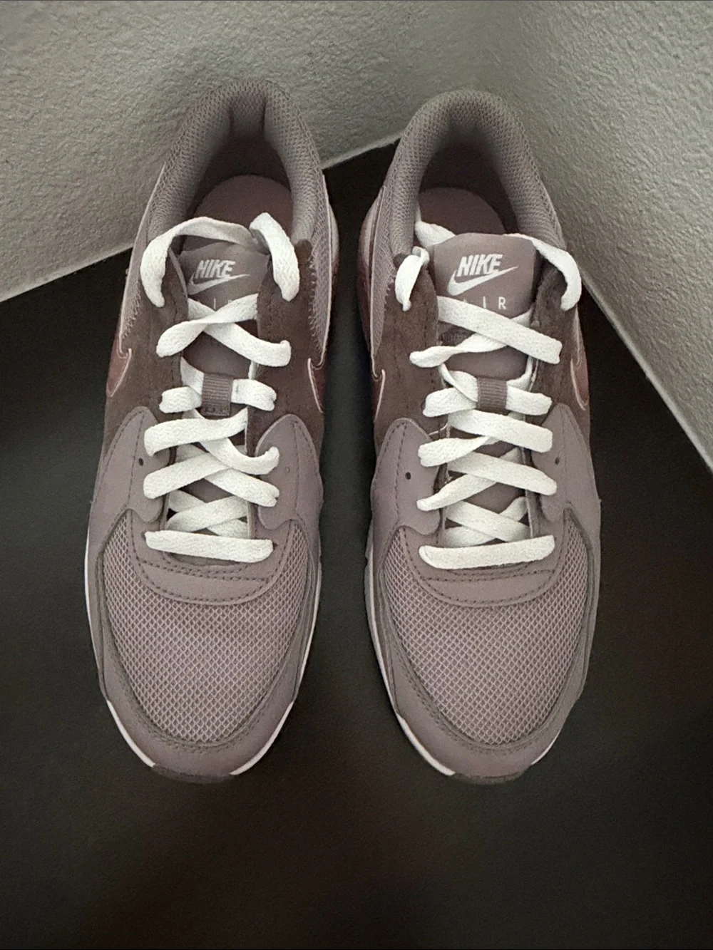 Nike Excee Mauve & Pink Casual Sneakers.